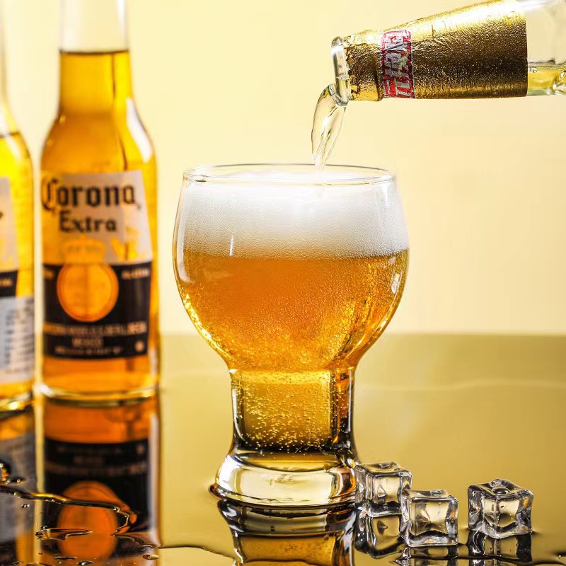 Crystal glass beer mug