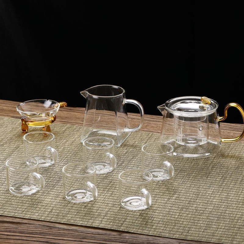 Simpleng high-end na glass tea set